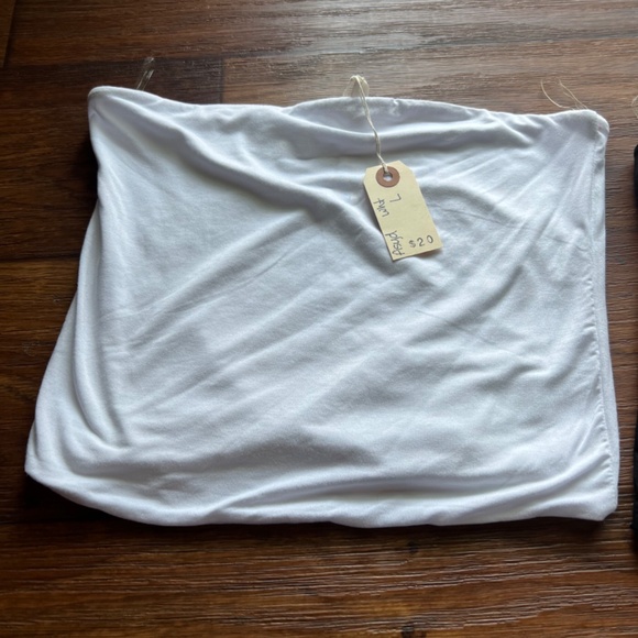 Top - Picture 2 of 2